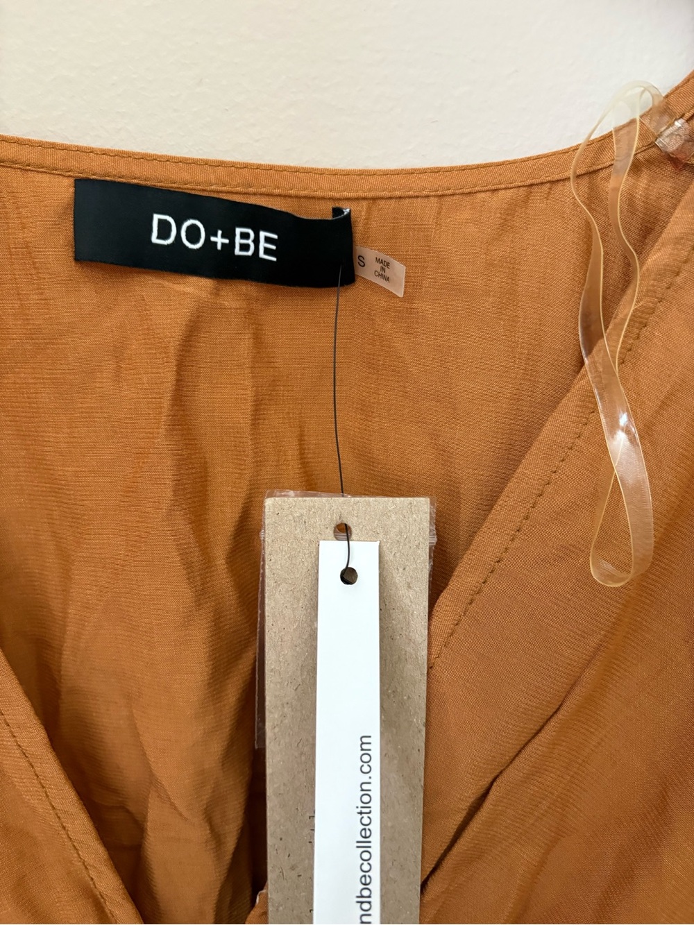 Do+Be Women's V-Neck Blouse S NWTs - Picture 7 of 11